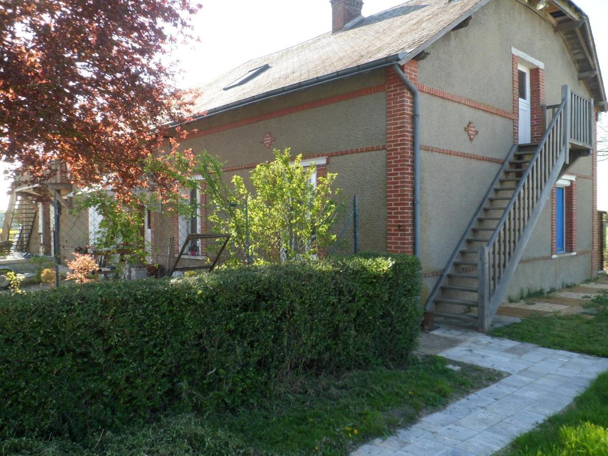 L'Etape De St Hilaire La Gravelle Bed and Breakfast Saint-Hilaire-la-Gravelle Buitenkant foto